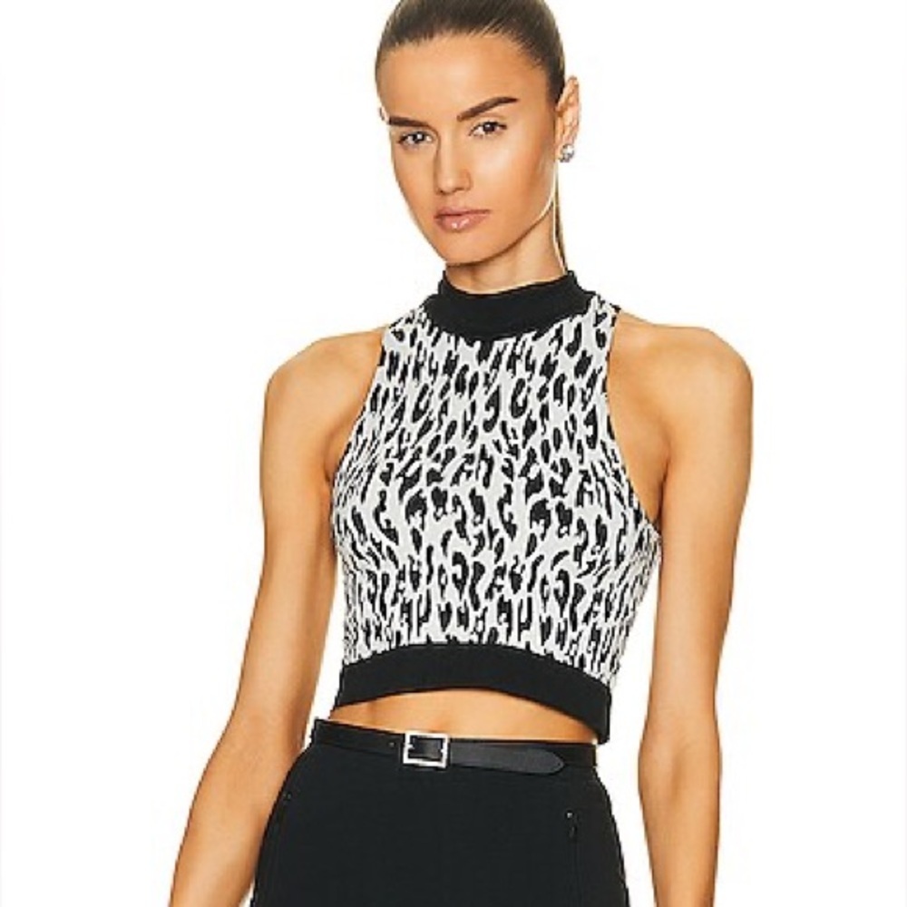 Wolford Crop Workout Top Size Large Mock Neck Black White Leopard Animal Print